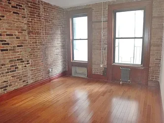 Rented by Julianna Realty Corp