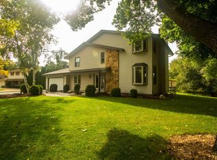 3005 Nassau Dr, Brookfield, WI 53045