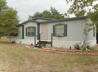 189 Bluejay Rd, Dale, TX 78616