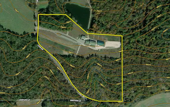 2nd image of 21124 Cave Rd