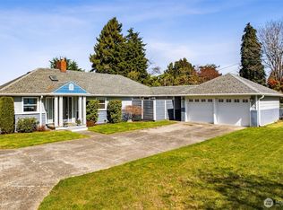 8424 East Side Drive NE, Tacoma, WA