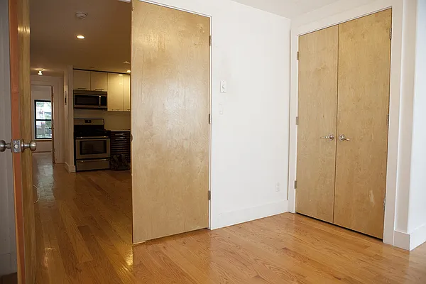 Rented by P Management | media 39