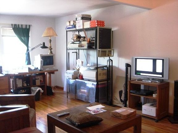 4th image of 6529 Fitchett St