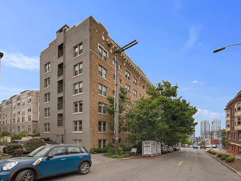 505 E Denny Way #506 — Photo 3