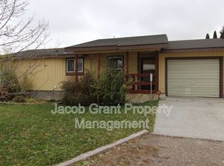 5023 E Walker Ave UNIT B, Iona, ID 83427