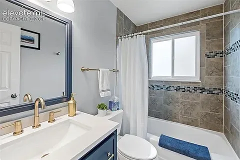 320 W Cheyenne Mountain Blvd — Photo 25