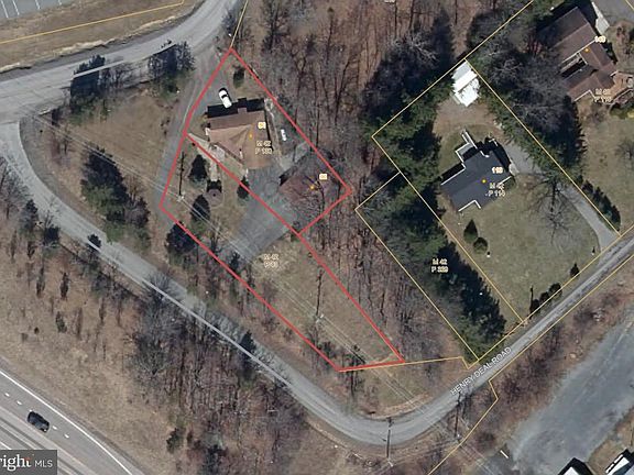 3rd image of 80 Pysell Rd