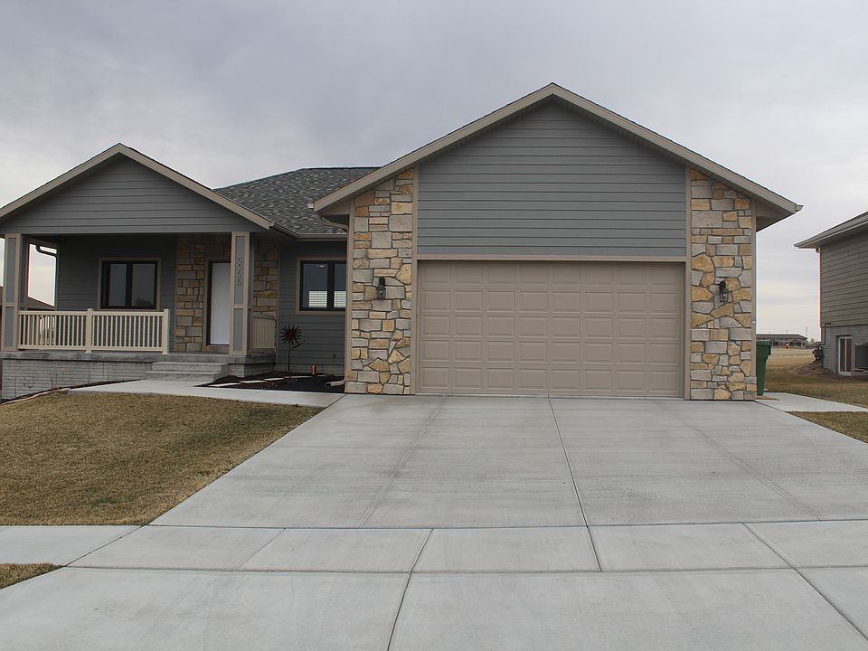 1st image of 5005 15th Avenue Pl