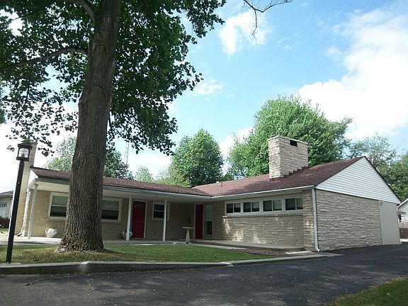 4th image of 681 East Dr