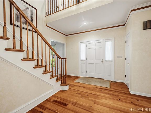 3rd image of 501 Pin Oak Ct