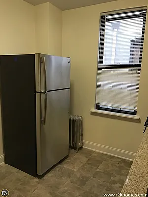 Rented by Realty 2000 Corp | media 14