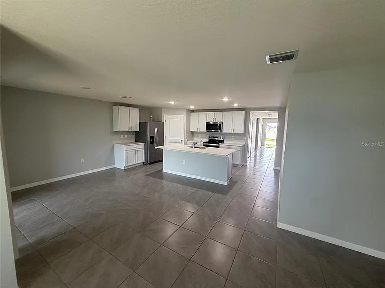 4703 SW 85th Pl — Photo 6