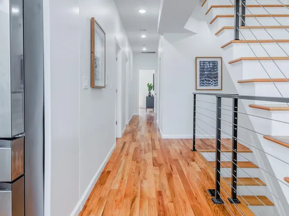 85 Myrtle Avenue image 12 of 50