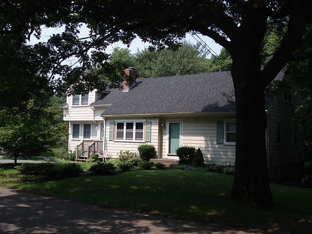 2nd image of 131 Southern Ave