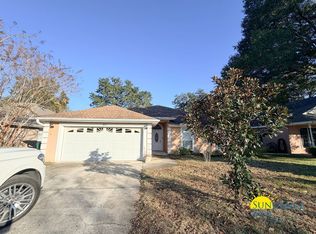 811 Whitrock Ln, Fort Walton Beach, FL 32547