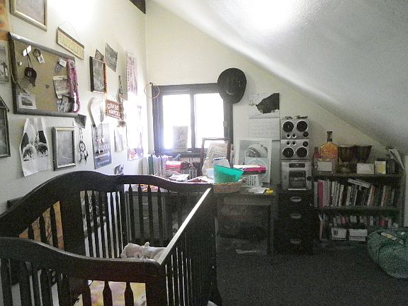 5th image of 307 Bell Ave