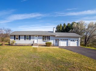 1552 Mohawk Ave, Effort, PA 18330