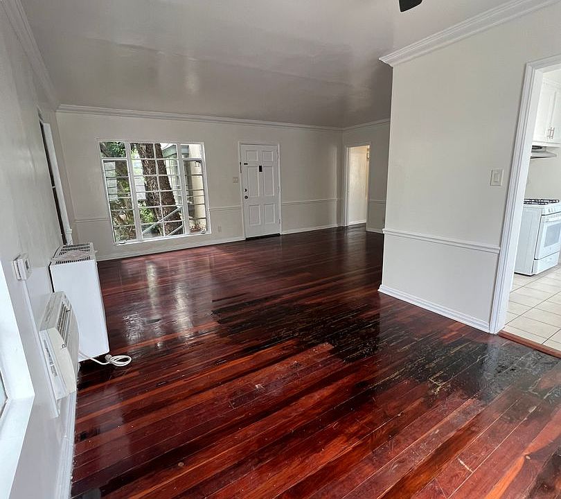 1st image of 2807 Saint George St #2813-2
