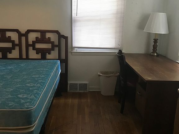 4th image of 110 Avondale Pl