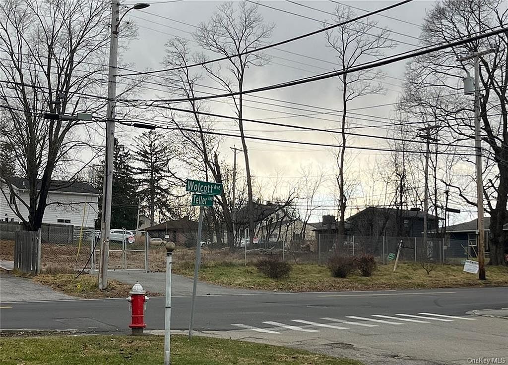 925 Wolcott Avenue, Beacon, NY 12508 Zillow