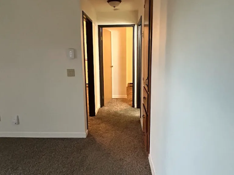 944 E Elm Dr — Photo 16