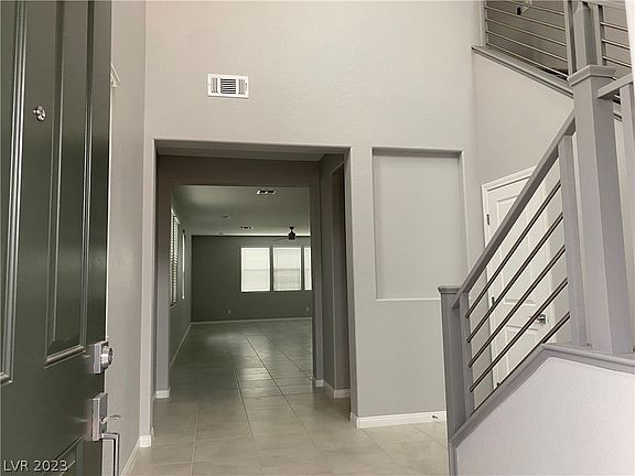 2nd image of 7539 W Mistral Ave