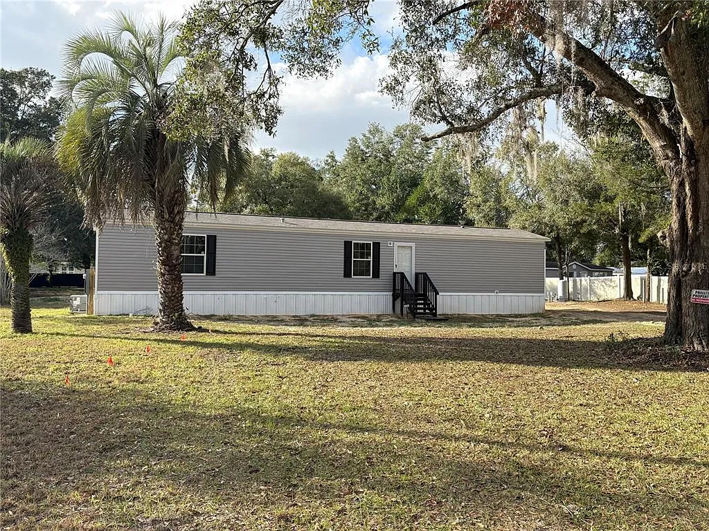 3 bed, 2.0 bath, 1000 sqft, $1,600 — Photo 3