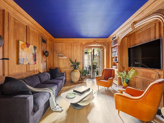 5th image of 133 E 64th St APT 2B