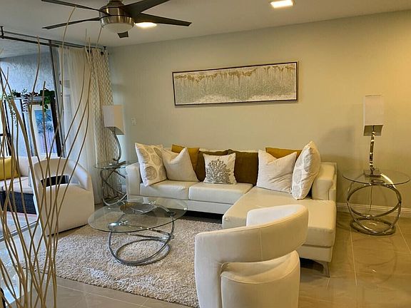 5th image of 3940 Inverrary Boulevard #302