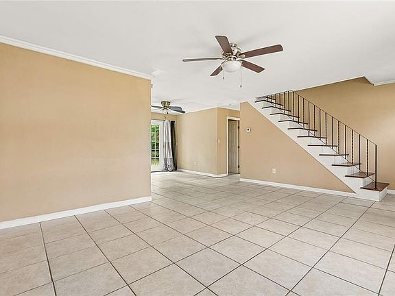 3rd image of 3220 Plymouth Pl