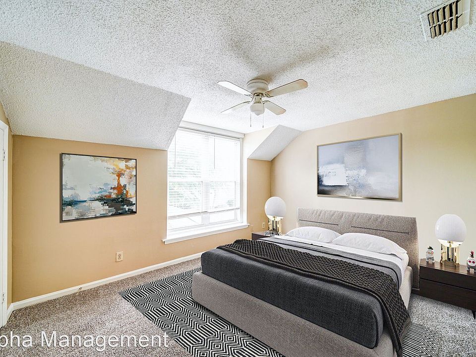 1st image of 1014 Kensington Sq #1014