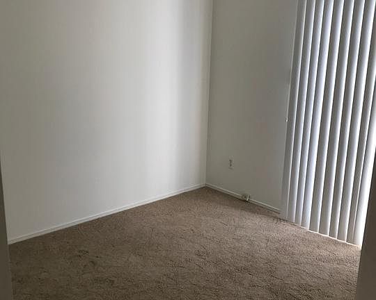 5th image of 10732 1/2 Aqua Vista St