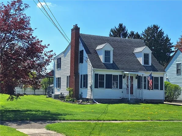 3 Circle Rd, Dansville, NY 14437