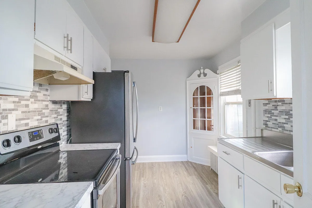 Building Photo - 1408 Fairmount Rd #1