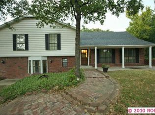 2642 Raintree Cir, Sapulpa, OK 74066