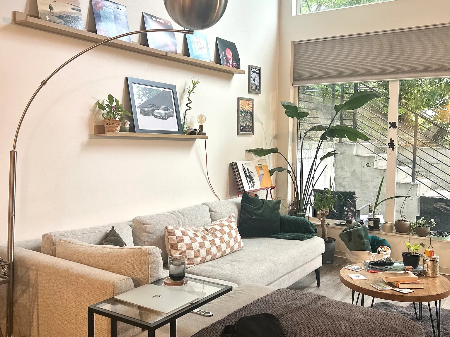 1 bed, 1.5 bath, 775 sqft, $2,400 — Photo 3