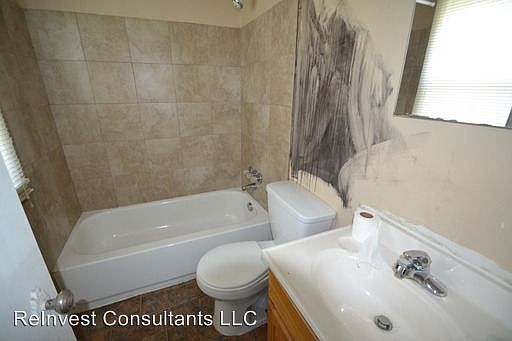 5th image of 1533 Kinney Ave