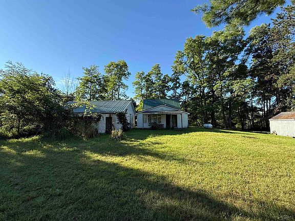4th image of 3815 Greenwood Rd