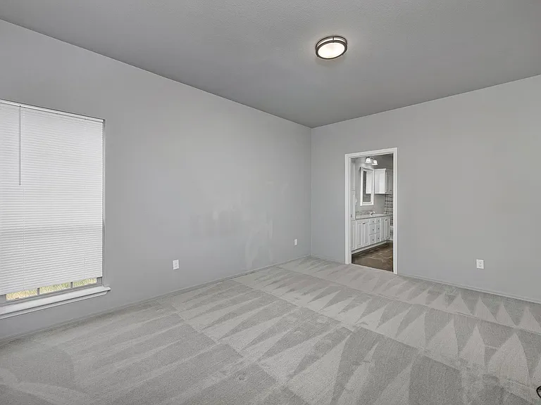 5004 Hawken St — Photo 12