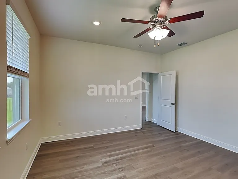 3716 Center Cove Ln — Photo 14