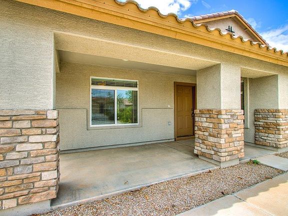 2nd image of 2627 E Desert Wind Dr