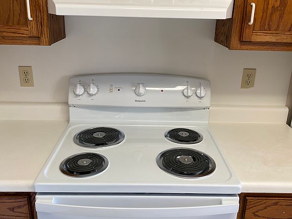 4th image of 2823 College Ave #14