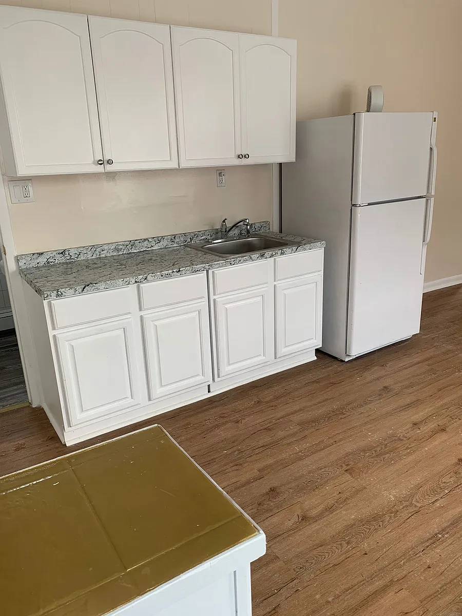 Building Photo - 381 Lanza Ave #2F-4