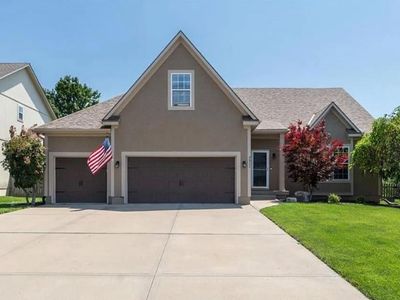 3311 SW Regatta Dr, Lees Summit, MO, 64082