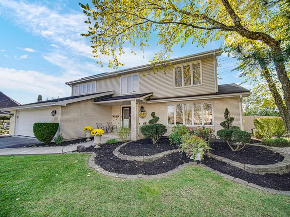 1833 Pheasant Ct, Flossmoor, IL 60422