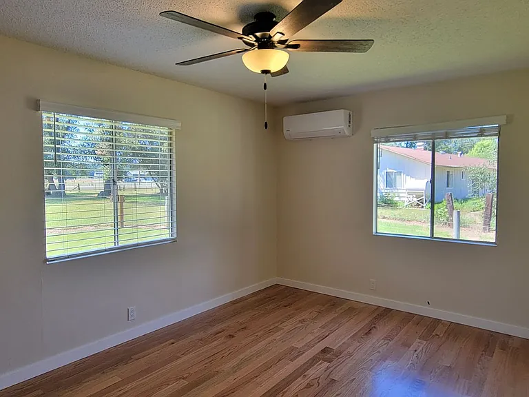 8171 Deschutes Rd — Photo 14