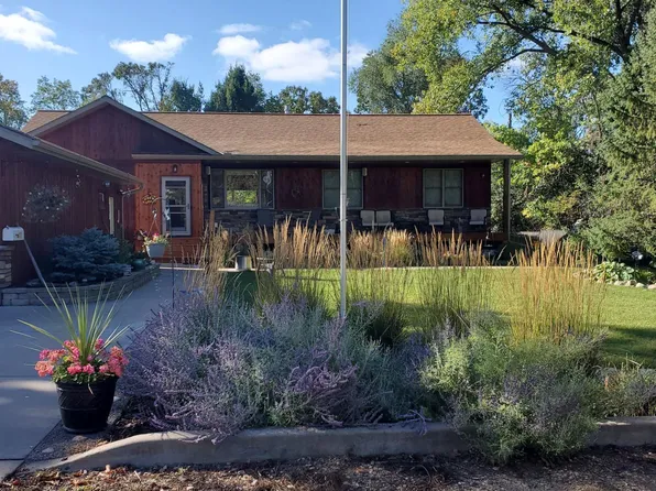 722 Pine St N, Hudson, WI 54016