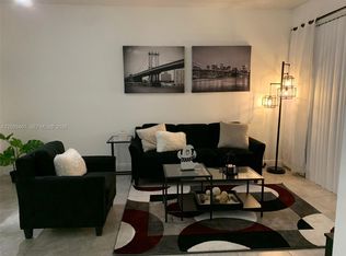 18342 NW 68th Ave APT O, Hialeah, FL 33015
