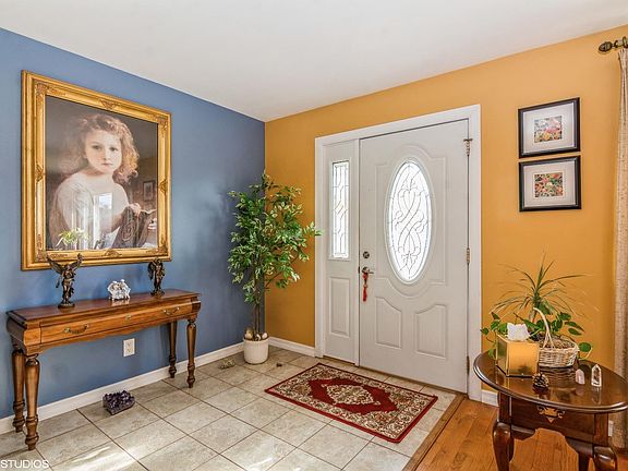 3rd image of 9356 Idlewild Dr