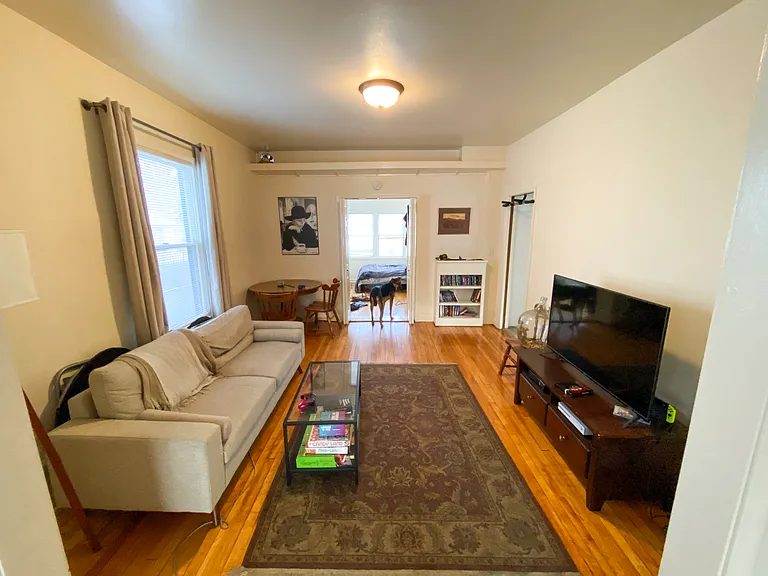2529 Pleasant Ave #1 — Photo 6